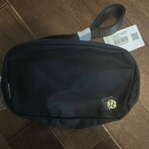 Lululemon 1L Belt Bag - NWT